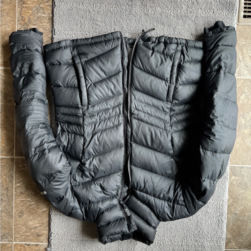 Columbia Women's Puffer Jacket - Black
